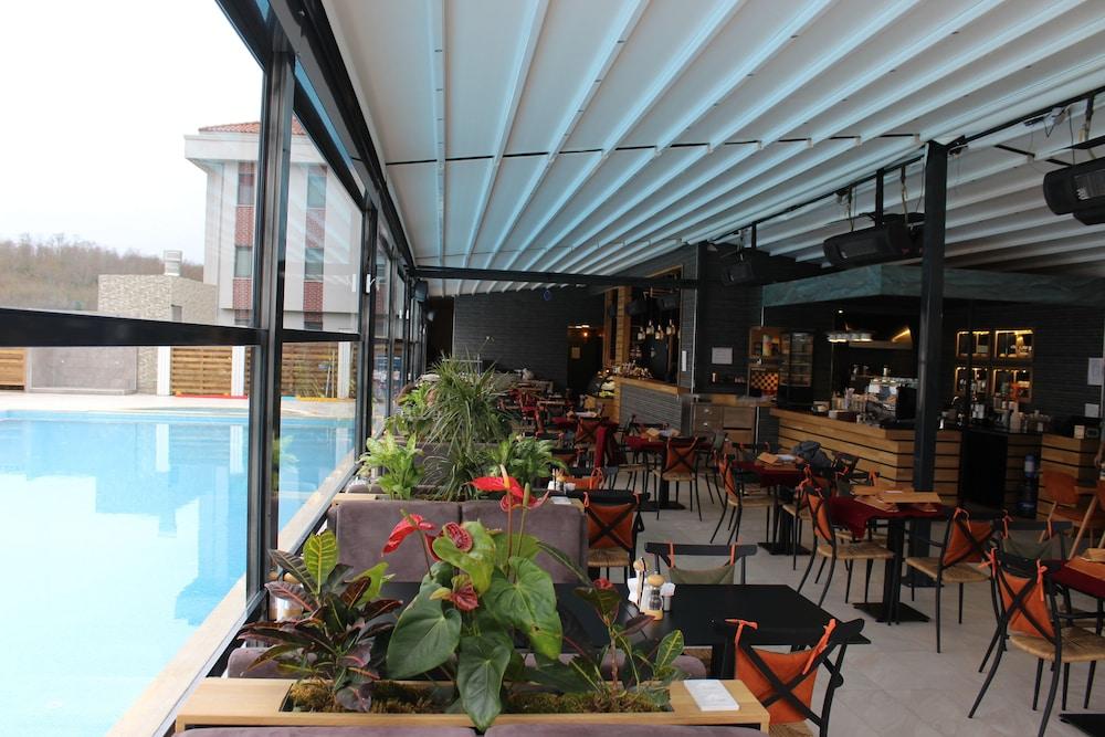 Ucar Royal Hotel Ve Konferans Salonu Ağva 外观 照片