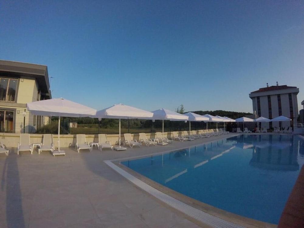 Ucar Royal Hotel Ve Konferans Salonu Ağva 外观 照片