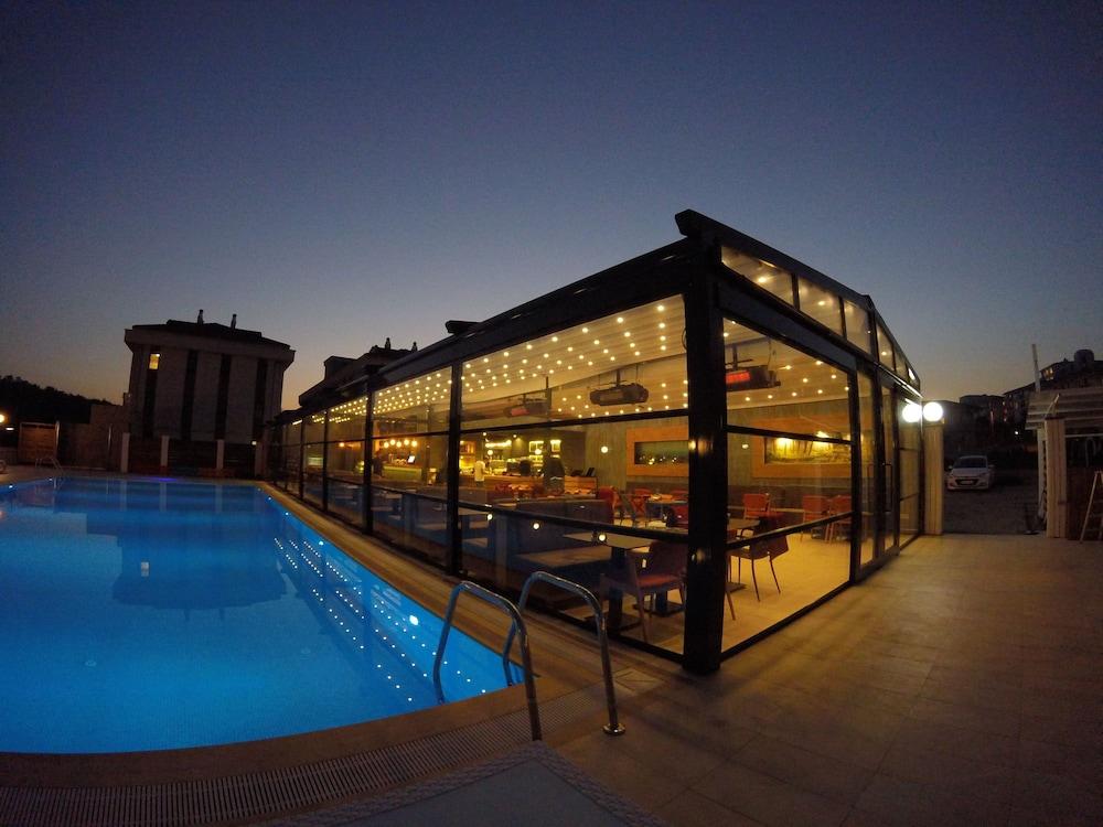 Ucar Royal Hotel Ve Konferans Salonu Ağva 外观 照片